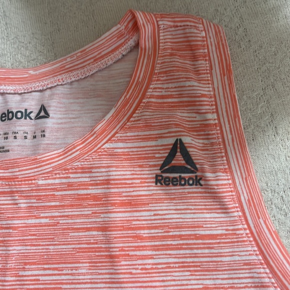 Reebok High Neck Tee - Picture 3 of 6